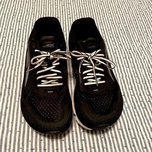 Women’s Altra Torin Running Shoes Size 9.5 Comfortable and gently used